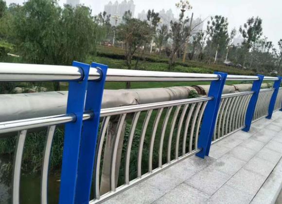 锌钢组装式护栏的应用和工艺